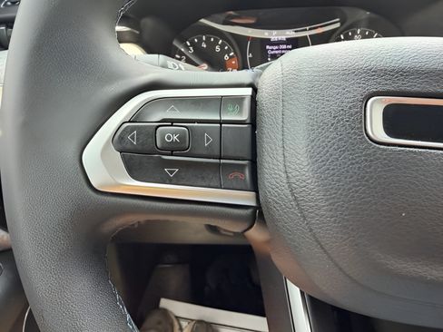 Used 2022 Jeep Compass Latitude AWD/4WD image 13