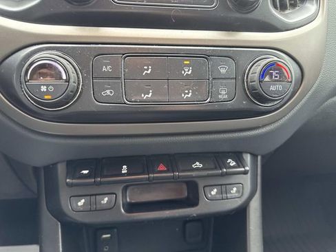 Used 2016 Chevrolet Colorado Z71 w/ Z71 Midnight Edition image 20