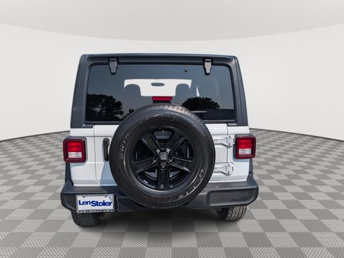 Used 2022 Jeep Wrangler Unlimited Sport AWD/4WD image 4