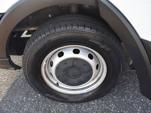 Used 2019 Ford Transit 350 148 Medium Roof image 18