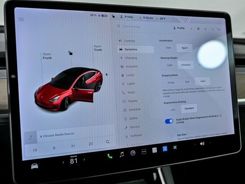 Used 2018 Tesla Model 3 Long Range image 30