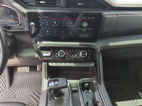 Used 2023 GMC Sierra 1500 AT4 w/ AT4 Premium Package AWD/4WD image 23