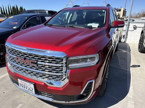Used 2022 GMC Acadia Denali w/ Denali Ultimate Package AWD/4WD image 2