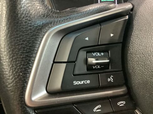 Used 2022 Subaru Legacy Limited image 16