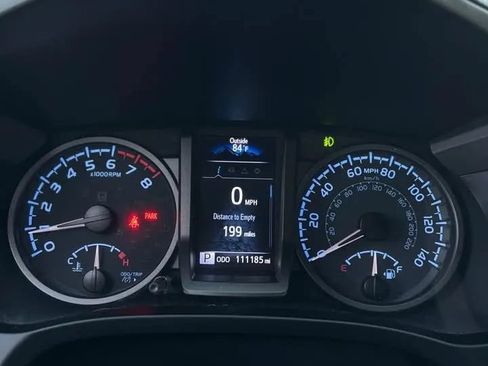 Used 2021 Toyota Tacoma TRD Sport w/ Technology Package AWD/4WD image 11