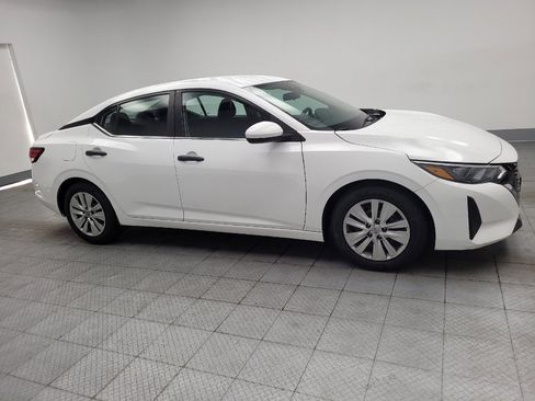 Used 2024 Nissan Sentra S FWD image 11