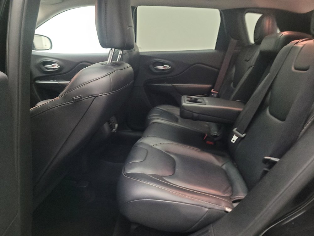 Used 2016 Jeep Cherokee Limited w/ Trailer Tow Group AWD/4WD image 18