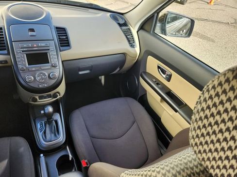 Used 2013 Kia Soul ! image 15