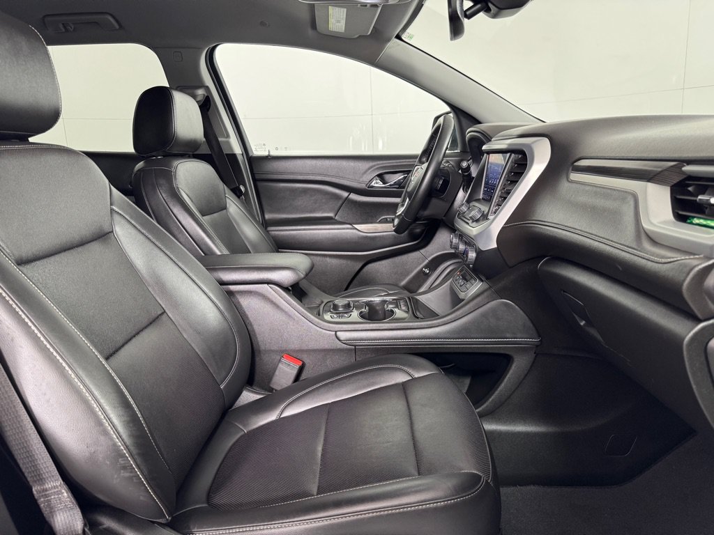 Used 2023 GMC Acadia SLT FWD image 30