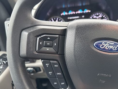 Used 2022 Ford F250 XLT w/ XLT Premium Package image 16