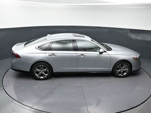 Used 2023 Honda Accord EX-L image 27