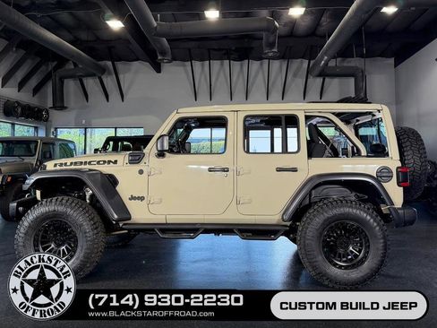 Used 2022 Jeep Wrangler Unlimited Rubicon 4xe w/ Steel Bumper Group AWD/4WD image 19