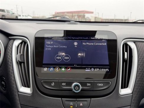 Used 2024 Chevrolet Malibu LT image 13