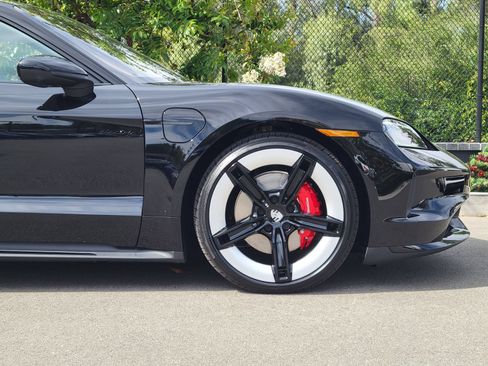 New 2026 Porsche Taycan 4S AWD/4WD image 11