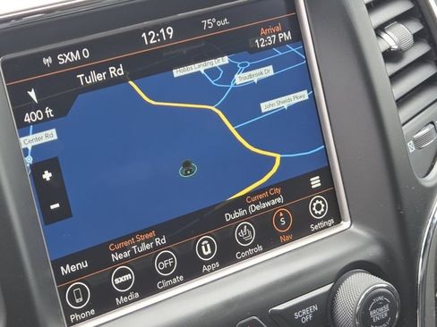 Used 2018 Jeep Grand Cherokee Altitude AWD/4WD image 21