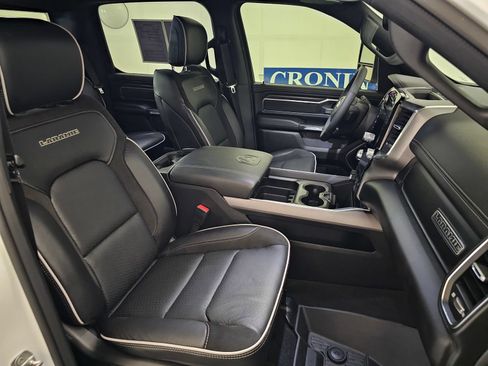 Used 2025 RAM 1500 Laramie w/ Sport Appearance Package AWD/4WD image 26