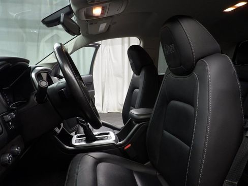 Used 2021 Chevrolet Colorado ZR2 w/ Colorado ZR2 Bison Edition image 10