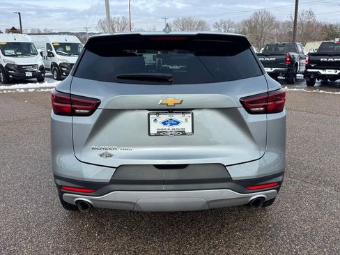 Used 2025 Chevrolet Blazer LT AWD/4WD image 4