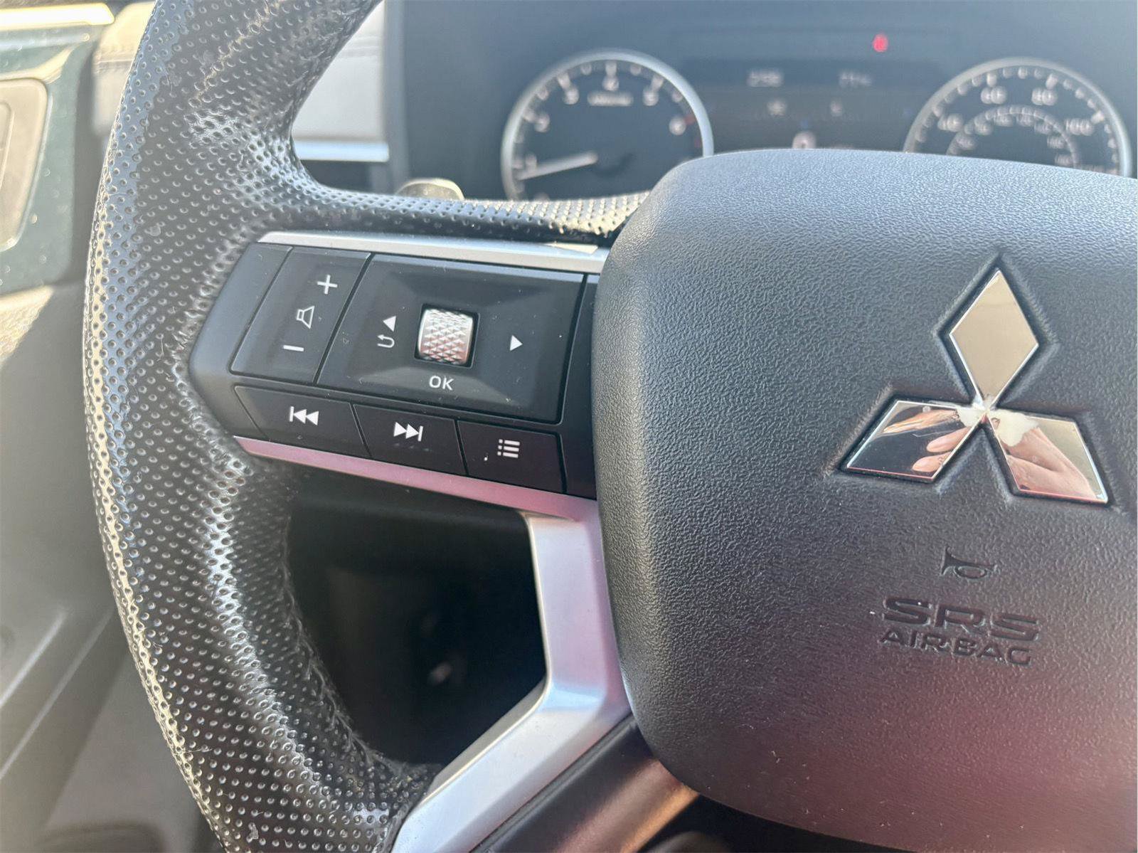 Used 2022 Mitsubishi Outlander SEL FWD image 21