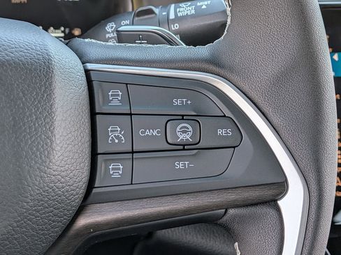 New 2026 Jeep Grand Cherokee 4WD image 24