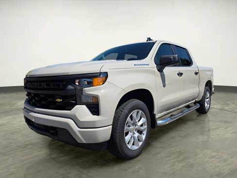 New 2026 Chevrolet Silverado 1500 Custom RWD image 2
