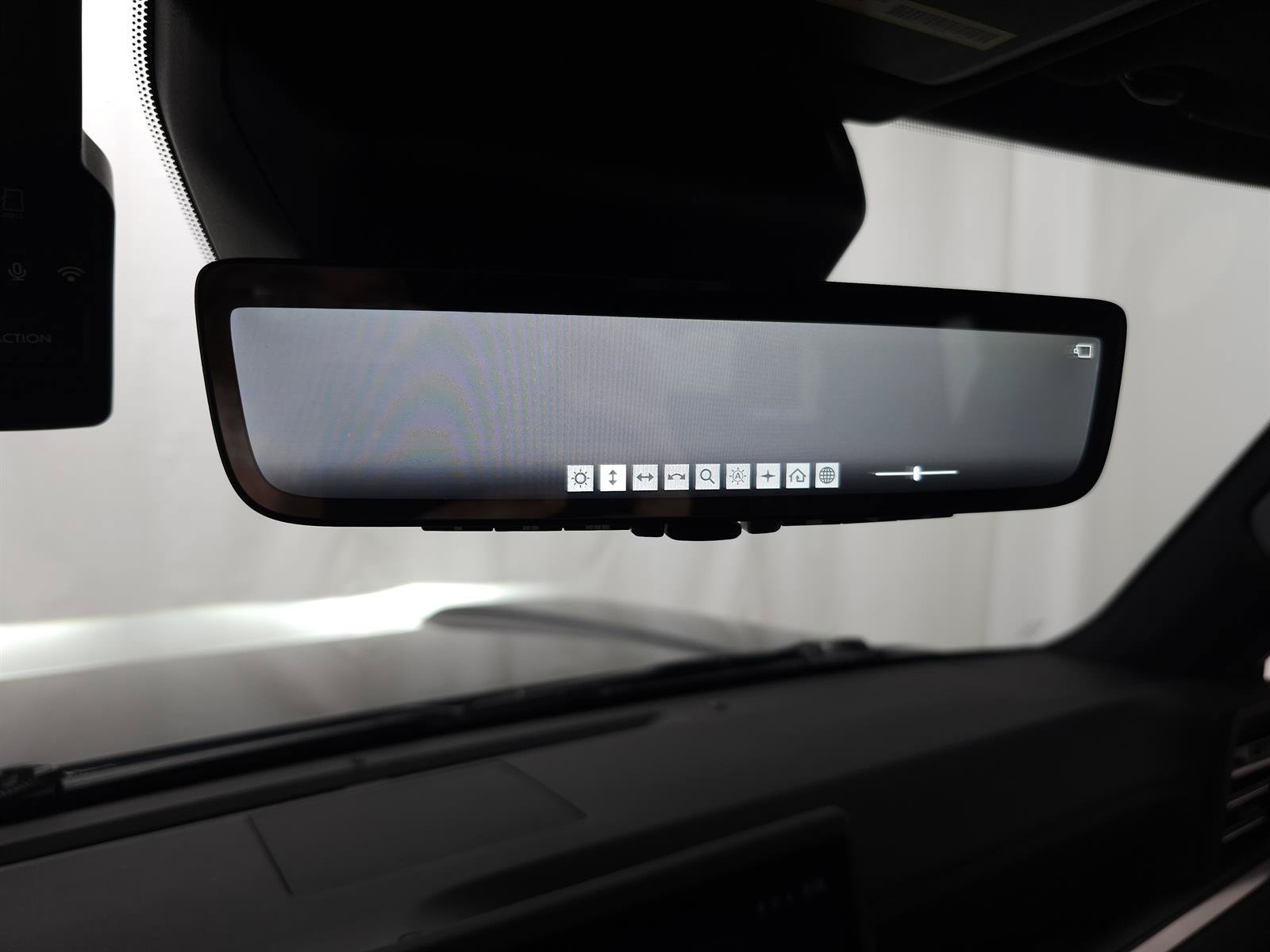 Used 2024 Lexus GX 550 w/ Accessory Package (Z1) AWD/4WD image 33