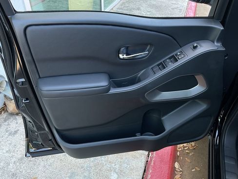 New 2026 Nissan Frontier SV w/ SV Convenience Package RWD image 11