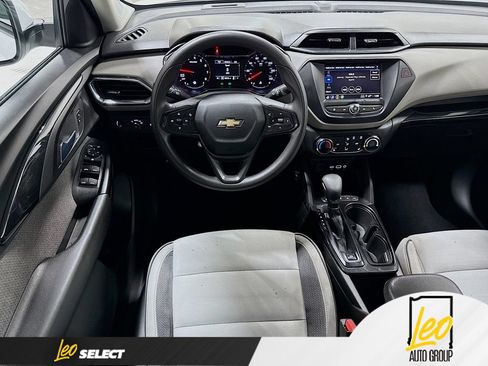 Used 2021 Chevrolet TrailBlazer LT AWD/4WD image 24