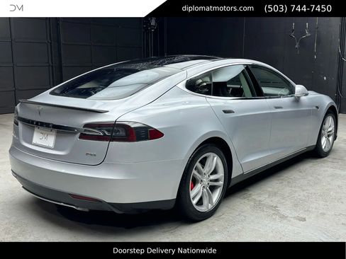 Used 2014 Tesla Model S image 7
