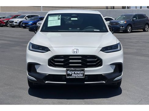 Certified 2026 Honda HR-V Sport image 9