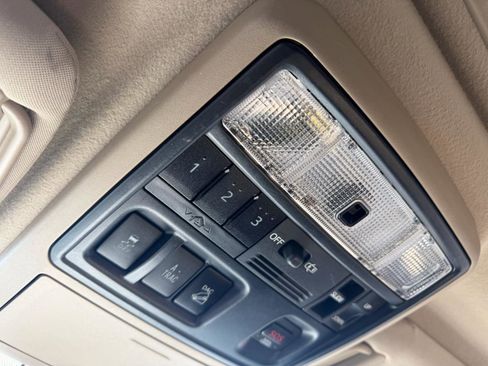 Used 2016 Toyota 4Runner Limited image 16