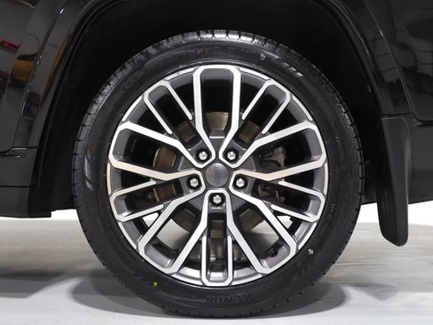 Used 2021 Jeep Grand Cherokee L Summit image 45