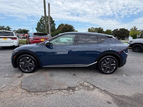 Used 2025 Kia EV6 Light RWD image 12