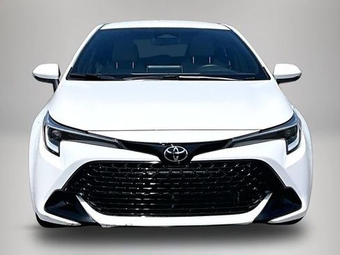 Used 2025 Toyota Corolla SE FWD image 3