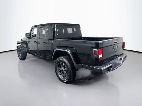New 2025 Jeep Gladiator Sport image 5