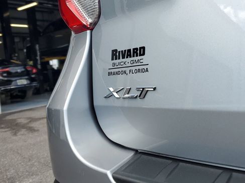 Used 2023 Ford Explorer XLT w/ Equipment Group 202A AWD/4WD image 8
