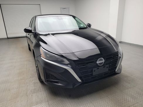 Used 2023 Nissan Altima 2.5 SV image 14