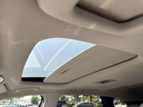 Certified 2025 Hyundai Tucson SEL AWD/4WD image 16