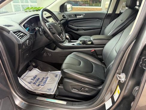 Used 2017 Ford Edge Titanium w/ Technology Package AWD/4WD image 8