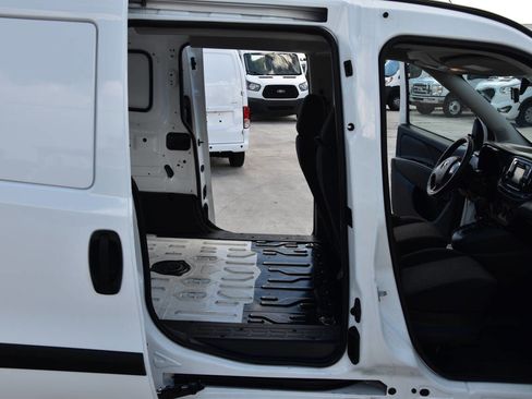 Used 2022 RAM ProMaster City Tradesman image 10