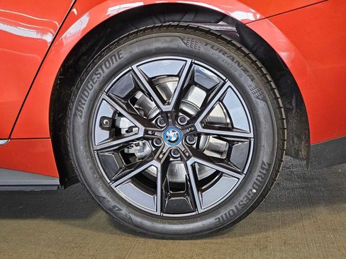 Used 2023 BMW i4 eDrive35 w/ Premium Package RWD image 8