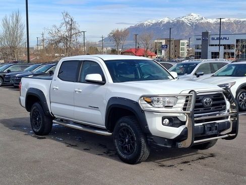 Used 2019 Toyota Tacoma SR5 image 1