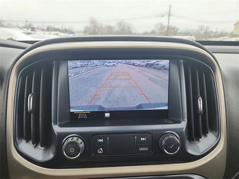 Used 2019 GMC Canyon Denali image 25