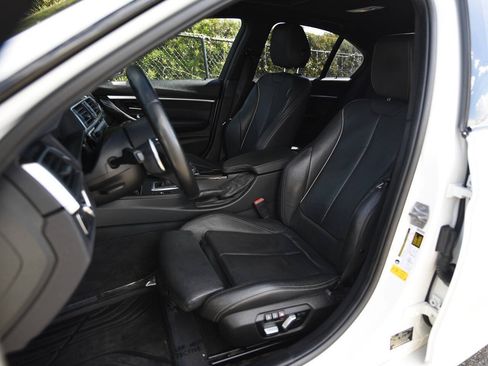 Used 2017 BMW 340i Sedan RWD image 12