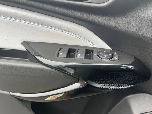 Used 2025 Chevrolet Trax LT image 20