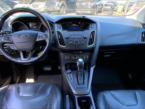Used 2016 Ford Focus SE w/ Equipment Group 201A image 16