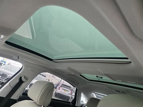 New 2025 Audi A8 L 3.0T image 5