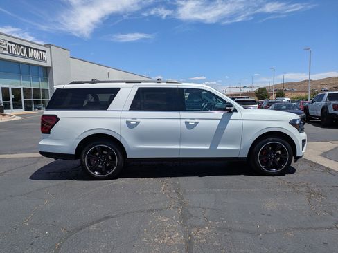 Certified 2022 Ford Expedition Max Limited AWD/4WD image 3