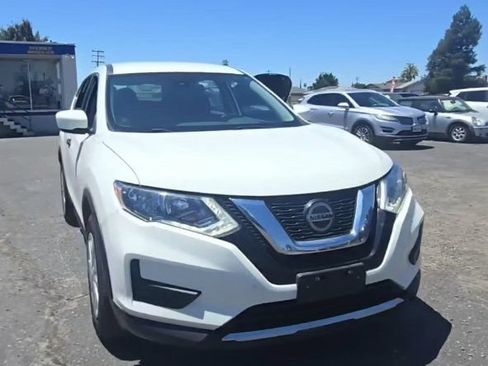 Used 2020 Nissan Rogue S AWD/4WD image 3