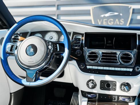 Used 2020 Rolls-Royce Wraith image 50